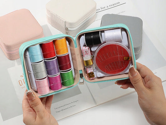 Set de cusut compact 46 piese în husă elegantă